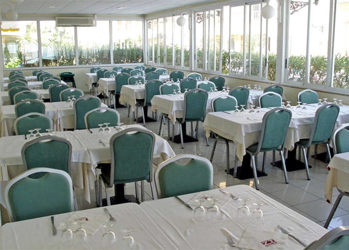 Apartamentos Turisticos Jardines Del Plaza Пеньискола Экстерьер фото