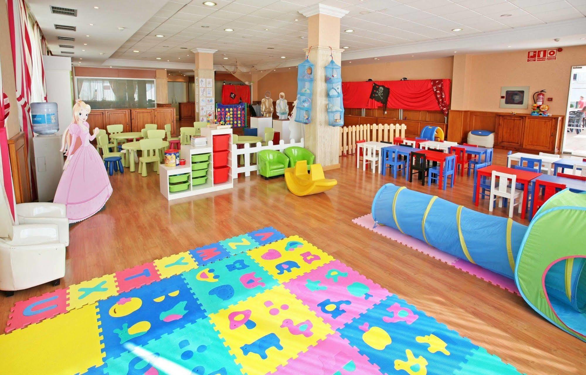 Apartamentos Turisticos Jardines Del Plaza Пеньискола Экстерьер фото